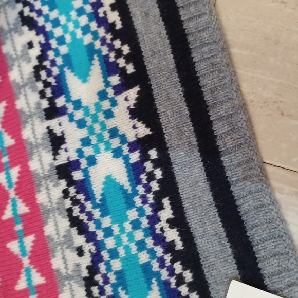 NWT Gap Multi-Colored Scarf - Picture 9 of 9